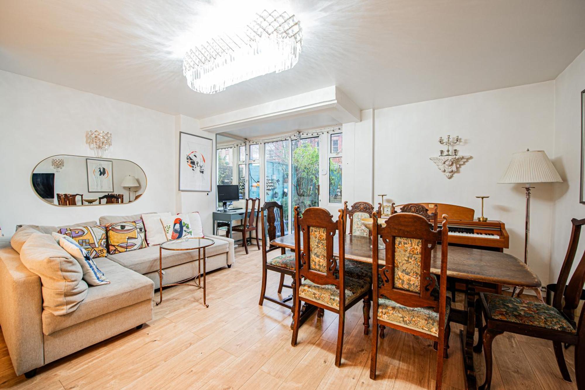 Appartamento Lovely 3 Bed House With Garden